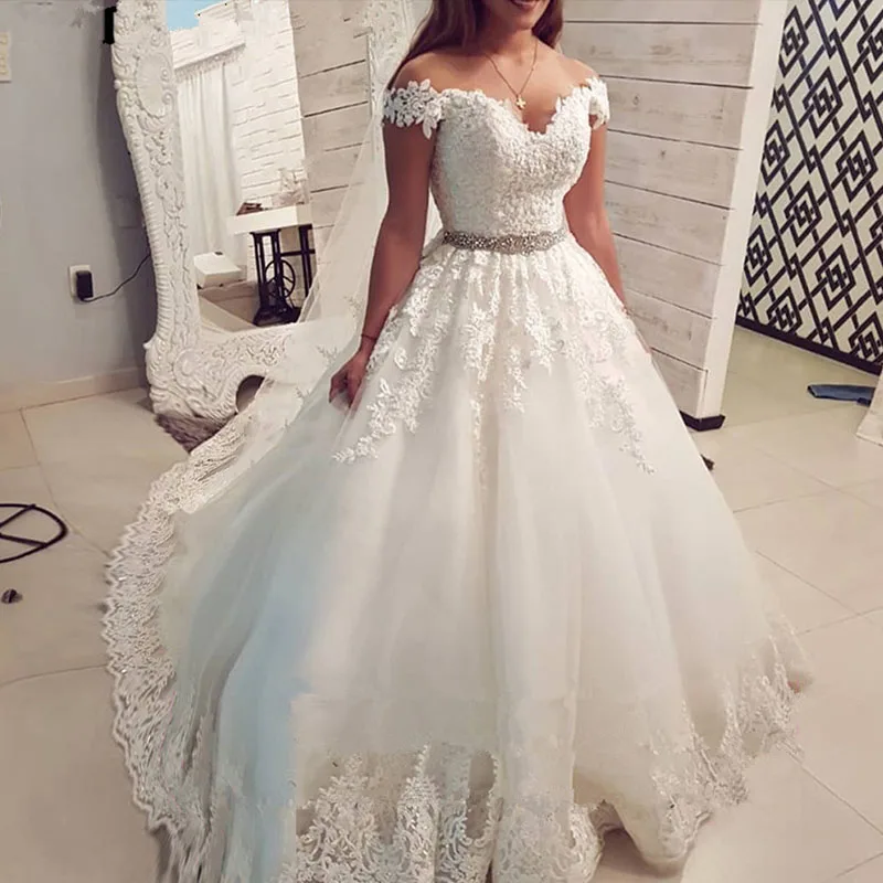 

2023 Очаровательное белое свадебное платье с открытыми плечами с вышивкой сердечком Индивидуальный размер бальное платье свадебное платье e