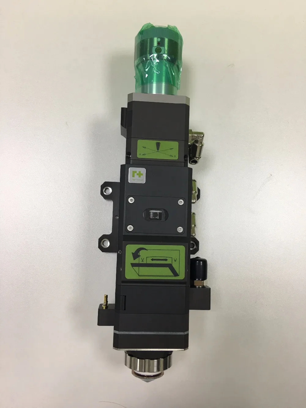 

Welcome inquiry for Raytools BT240S fiber laser cutting head can be use to 500W, 750W, 1000W, 1500W laser power