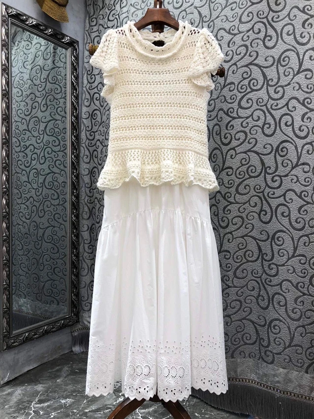 

2022 new women fashion set round neck hollow woven fungus edge short-sleeved knitted top + strapless skirt 2-piece set 803