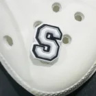 Шармы для обуви из ПВХ Grls, аксессуары со слоганом, Женская поддержка, женская обувь, пряжка, украшения, подходит для Croc JIBZ, детей, бесплатная доставка