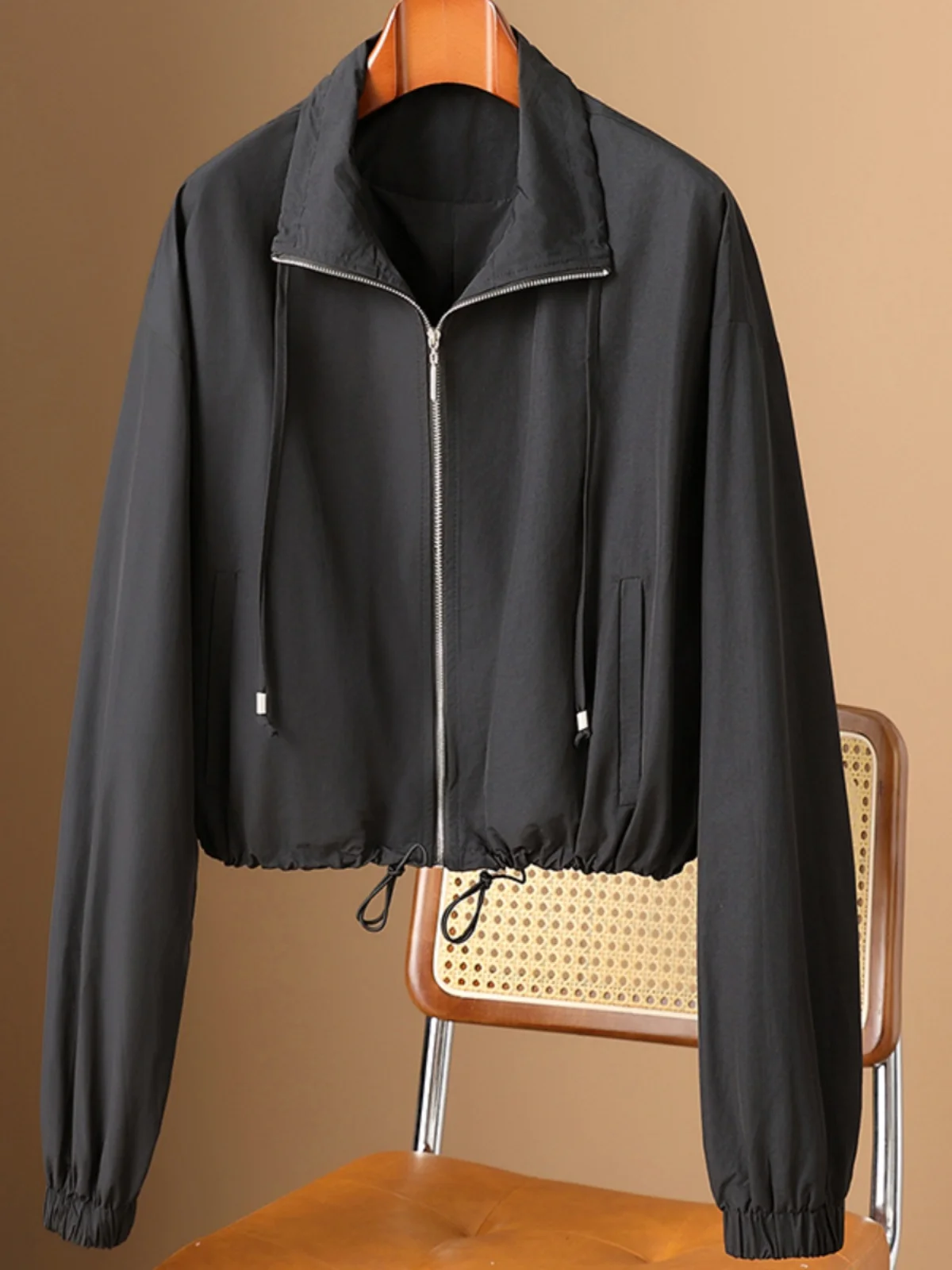 Рисунок 3 - Ветрозащитная и дышащая уличная