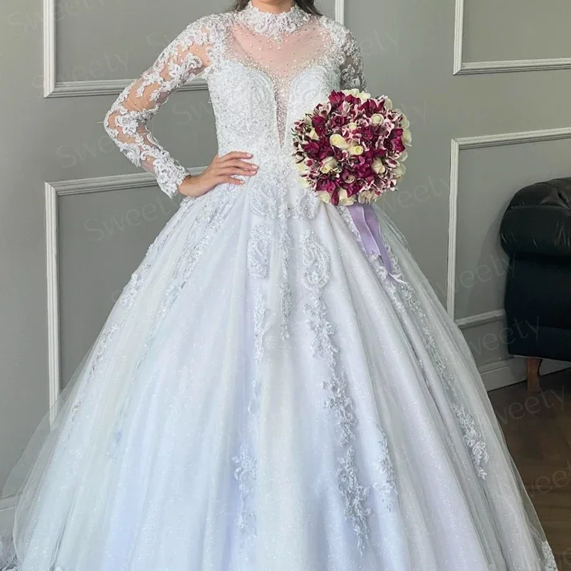 Роскошное свадебное платье из органзы с вышивкой и бисером бальное высоким