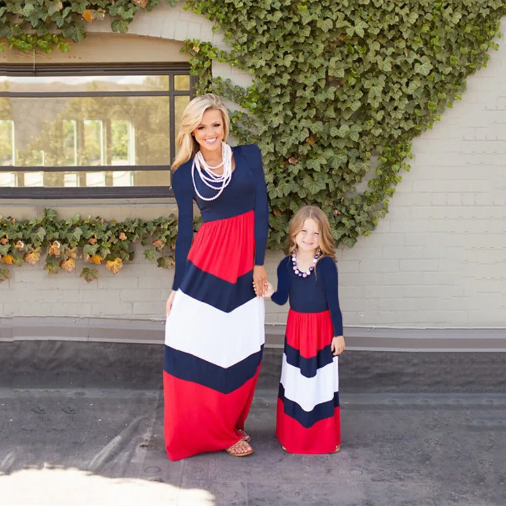 

Woman New Dresses For Mother Daughter Long Sleeve Floral Print Girls Dress Mommy And Me Dresses Family Matching Clothes Outfits