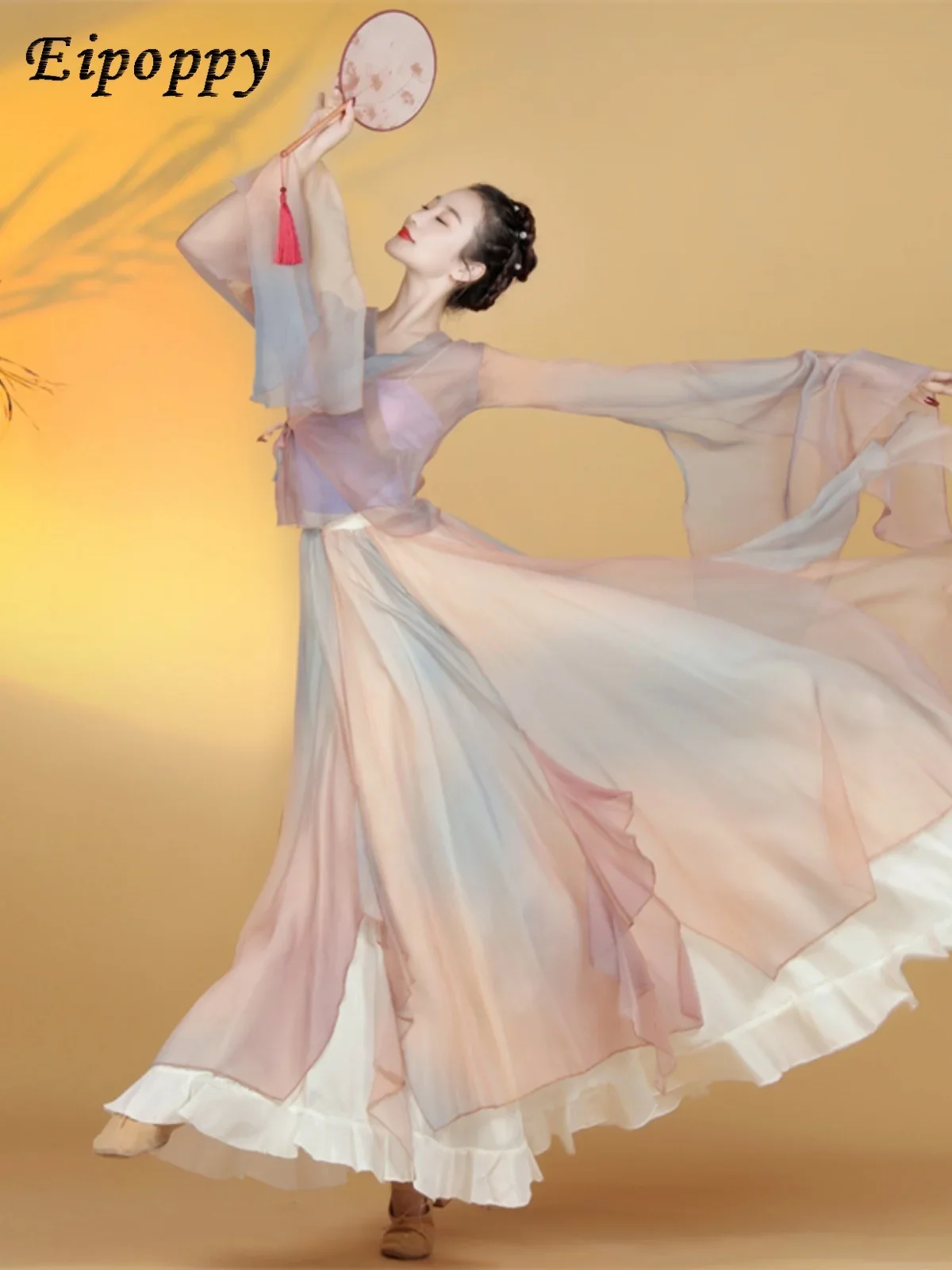 Костюм для классических танцев женщин