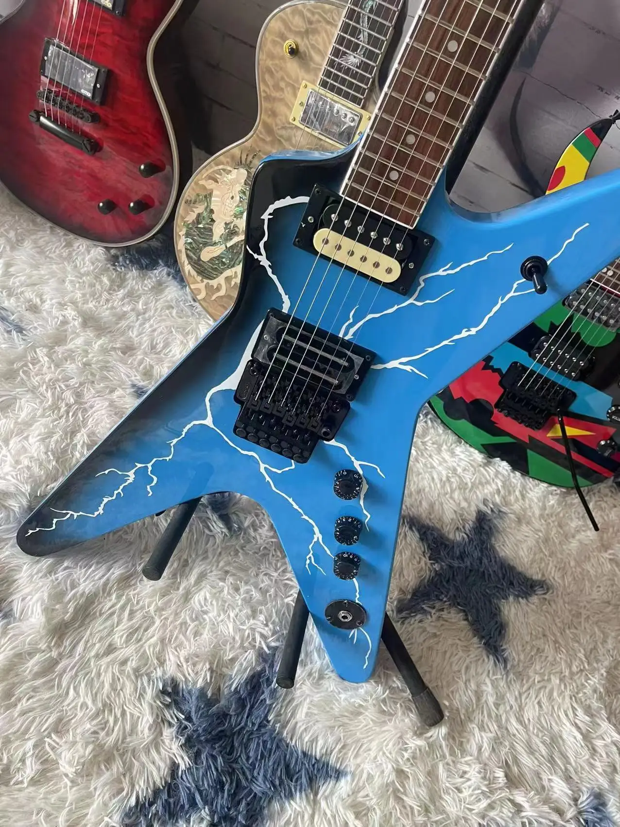 

Пользовательская электрогитара Dimebag Darrel Дин 6 струн новая версия