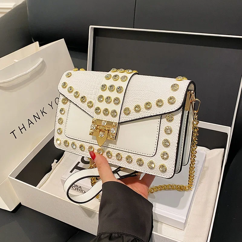 Женская сумка через плечо с цепочкой на одно сумки-тоут и кошельки заклепками