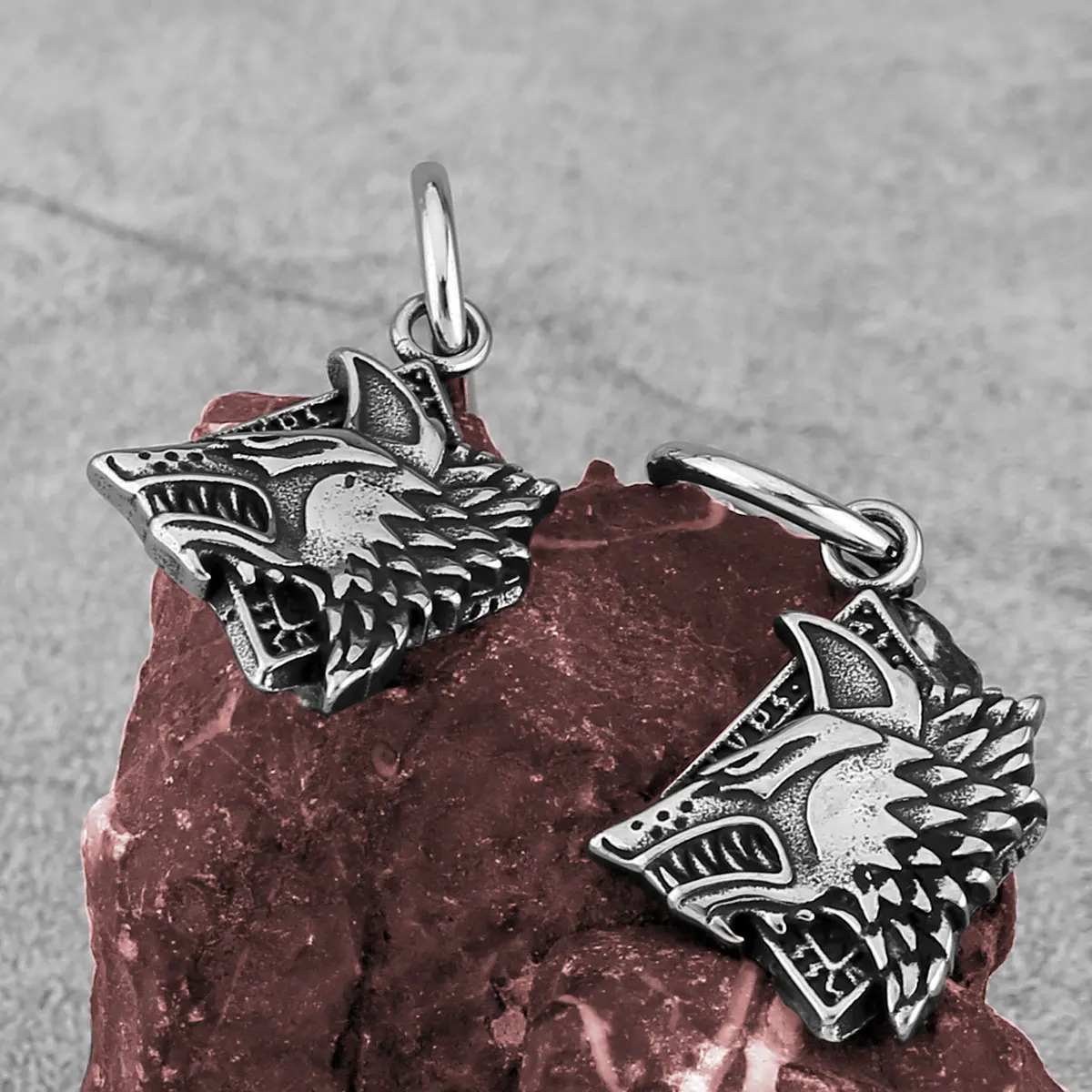 

New Odin Fierce Wolf Drop Earrings Punk Domineering Tide Men's Stainless Steel Earrings Viking Amulet Jewelry Wholesale