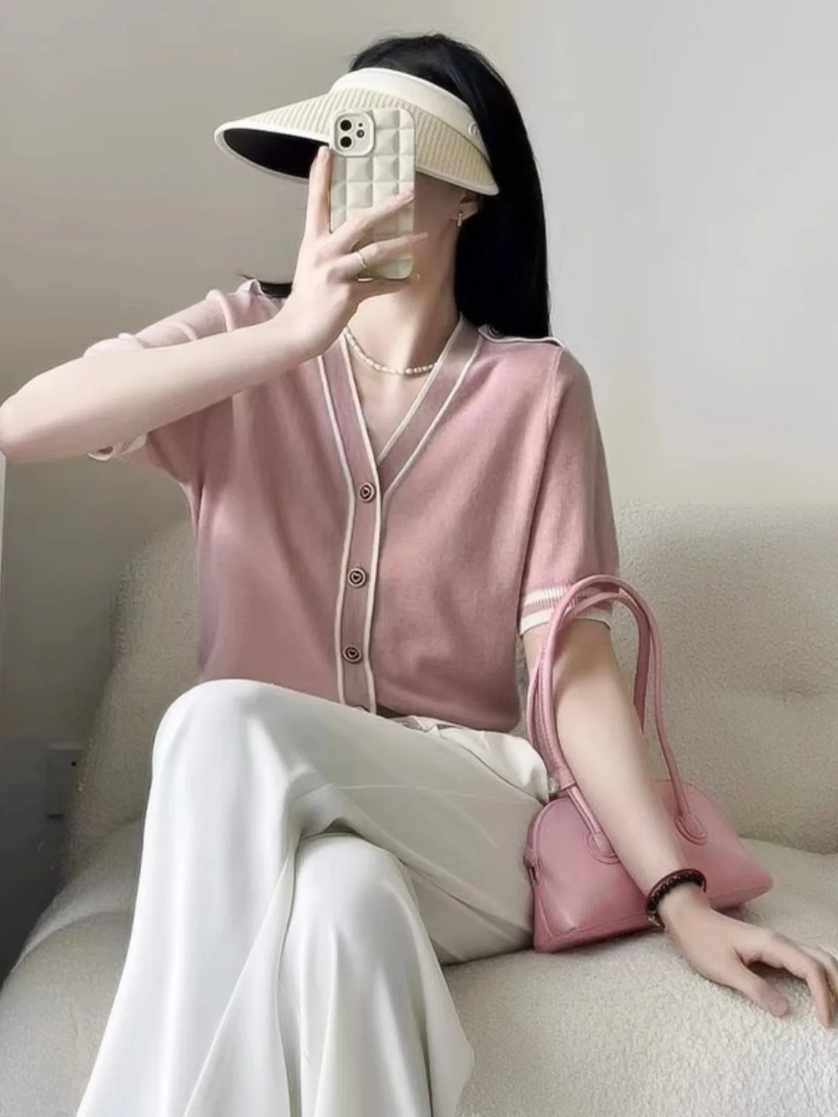 Graceful V-neck Contrast Color Patchwork Short sleeve Ice Silk Knit Summer New Temperament Chic Age Reducing Western Sle Top