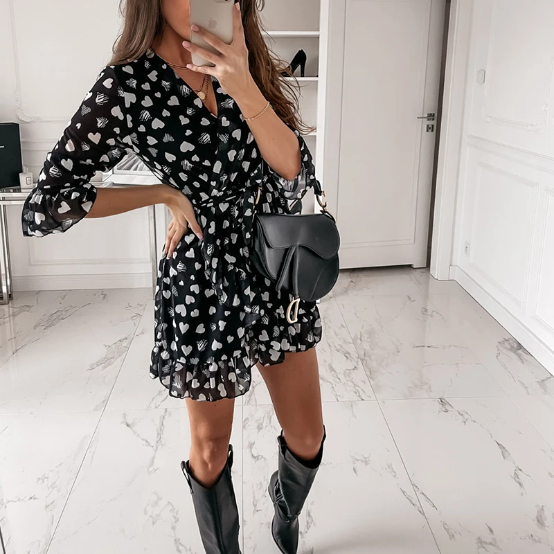 

Women Casual Three Quarter Sleeve Office A-Line Ruffles Party Dresses 2023 V-Neck Flare Sleeve Heart Print Dress Fall Vintage