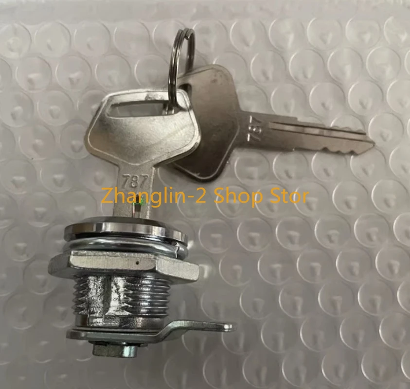 

Цилиндр замка боковой двери для экскаватора Komatsu 60 70 110 120 130 210 220 240 300