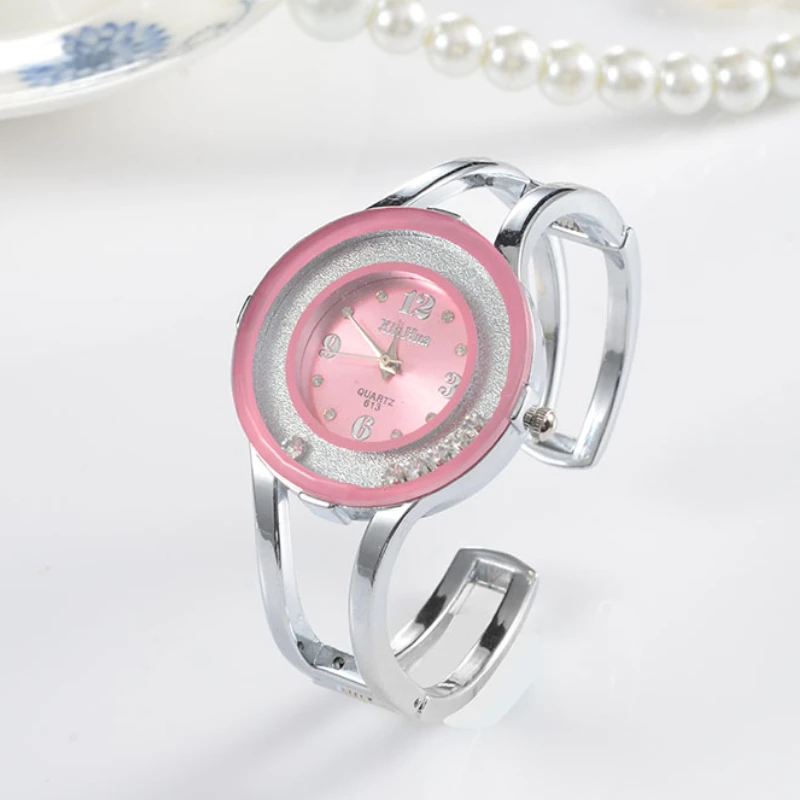 

Часы женские кварцевые с круглым циферблатом, из нержавеющей стали