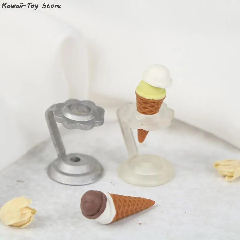

1/12 Miniature Dollhouse Ice Cream Cone Holder Ice-cream Cone Mini Food For Doll House Pretend Play Kitchen Toy Accessories