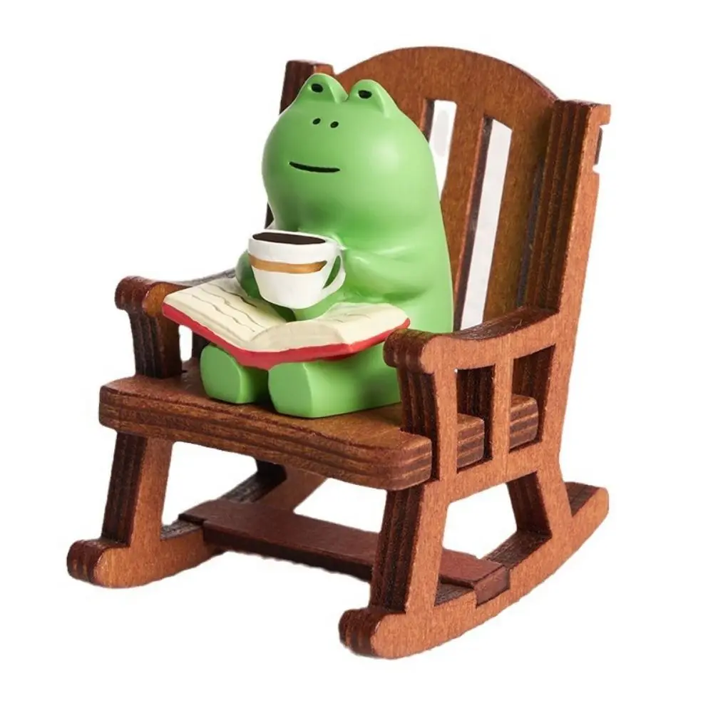 

Деревянные фигурки лягушек-кресел 2 шт.