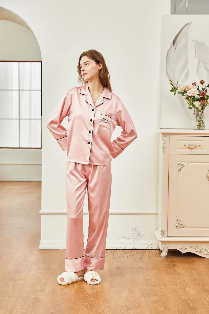 Фото Personalised Satin Pyjamas Bridesmaid Matching Pajamas Pajamas Set Monogram Party Wedding Gift Satin Pjs Custom Name №4