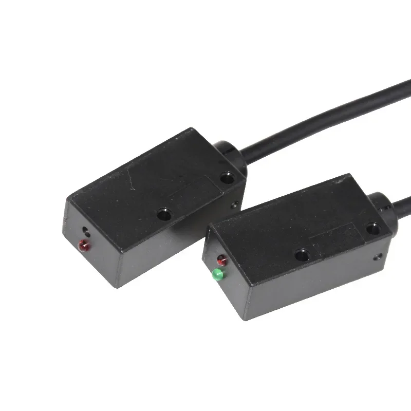 sterowany prostokątny fotoelektryczny czujnik laserowy E3S przełącznik SYME3K-L30N1 regulowany na zasięgu 30 cm