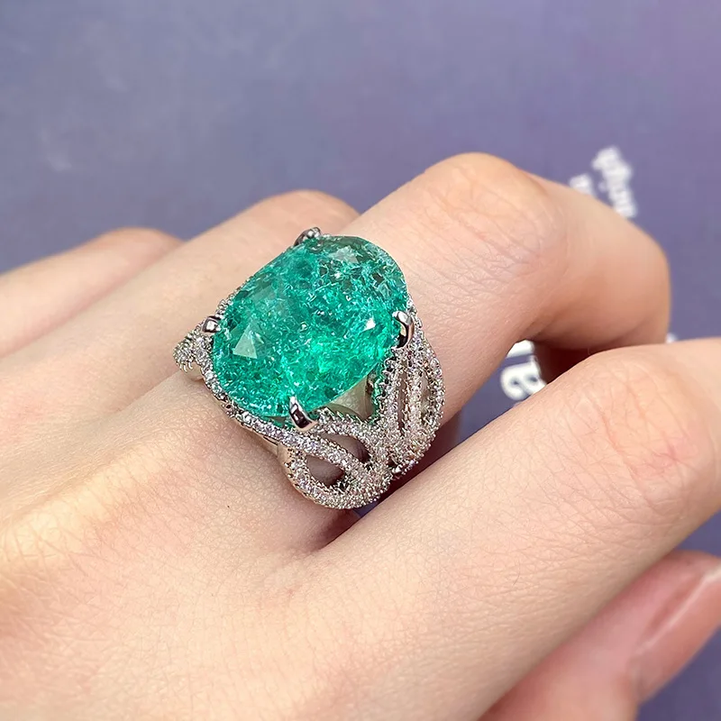 

2022 Fashion Vintage Rings for Womens Green Gems High Jewelry Gifts for Ladies Wedding Rings Party Accessory