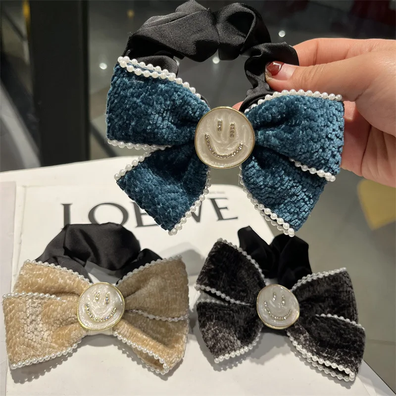 

Винтажное изящное кольцо для волос с улыбающимся лицом, повязка на голову, головной убор, темпераментная обвязка для волос, резинка, аксессу...