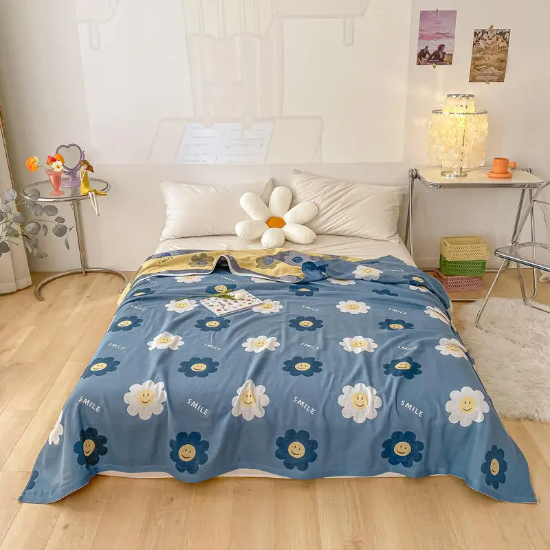 

Cartoon Pattern Cotton Cover Blanket 4 Layers Gauze Towel Blanket for Kids Adults Skin-friendly Double-sided Summer Quilt