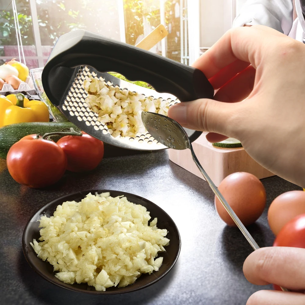 

1pcs Stainless Steel Garlic Press Manual Garlic Mincer Chopping Garlic Tools Curve Fruit Vegetable Tools kichen accessories