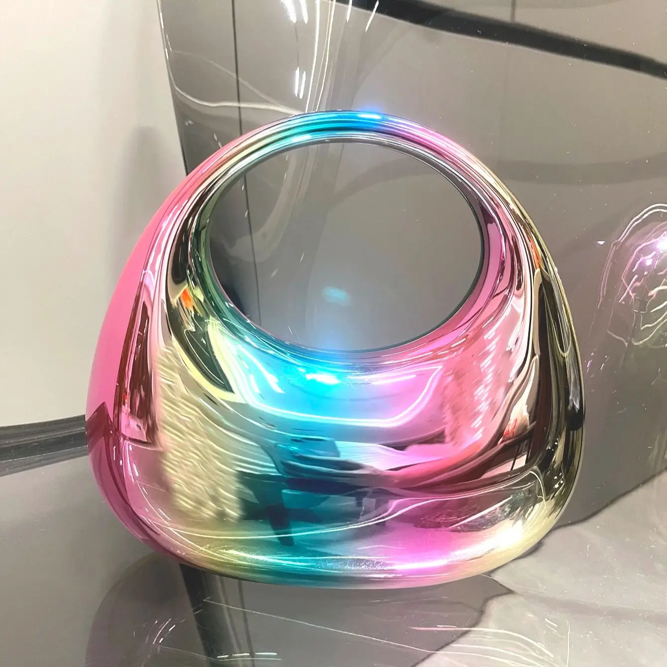 Золотая вечерняя сумка с лунным дизайном от Dancing Engine из акрилового материала в