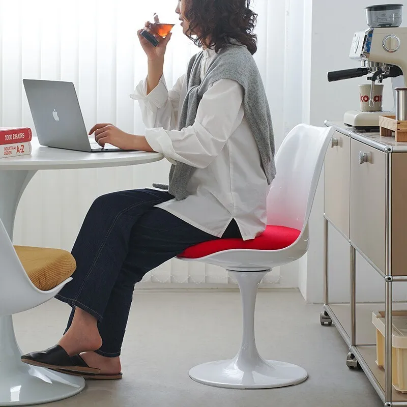 Стул обеденный в скандинавском стиле тюльпан вращающийся на 360 градусов