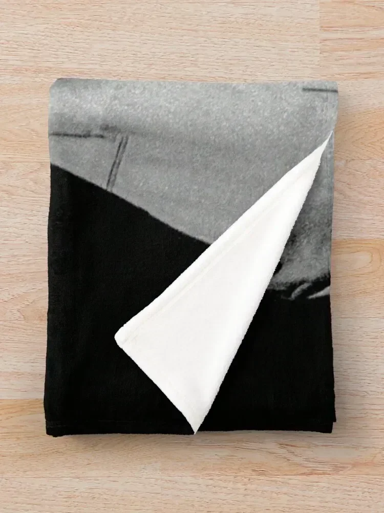 r953 / Новое одеяло Finition 2024 Le Légendaire Chanteur via lɺrgentique Salvatore Adamo (h) Olavia-Olao Okaio Créations