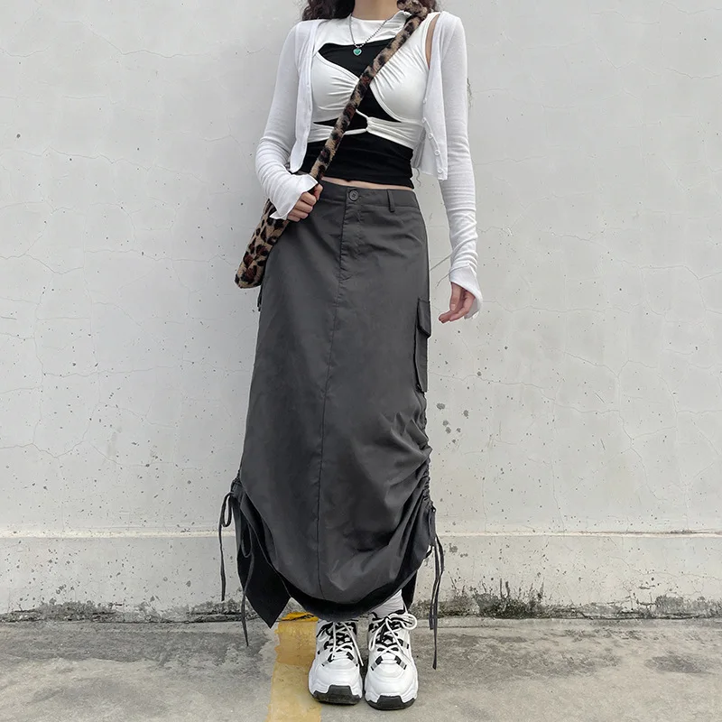 

Women Long Cargo Skirts with Pockets Drawstring Shirred Baggy Skirt Y2K Vintage Streetwear