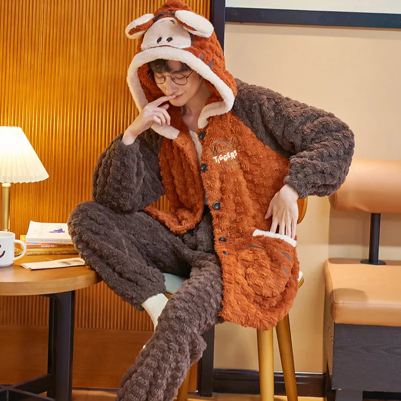 FUNISHI Plus Size 4XL Winter Pajamas Flannel Loose Version Inspissate Pullover Nightgown Men Sleepwear Coral Fleece Pajama Set