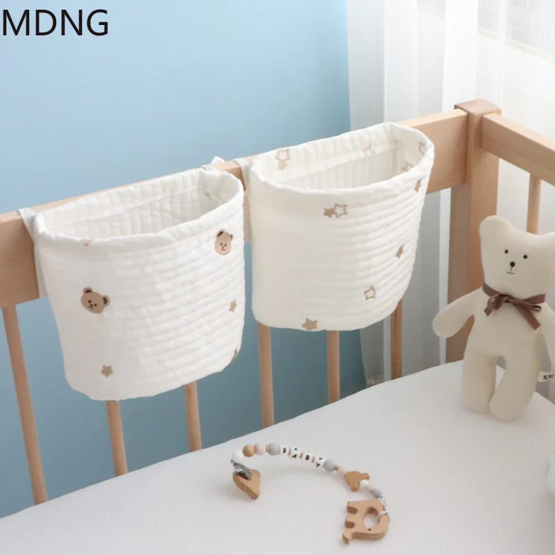 

Cotton Bear Embroidery Mommy Bag Baby Designer Diaper Bag Bedside Storage Hanging Bags Baby Crib Organizer Essentials Toy Tissue