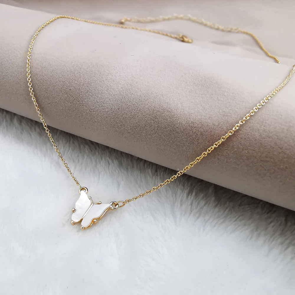 

Renya Shell Butterfly Pendant Short Necklace Copper Silver Color for Women Girls Choker Necklace Jewelry Accessories Gift