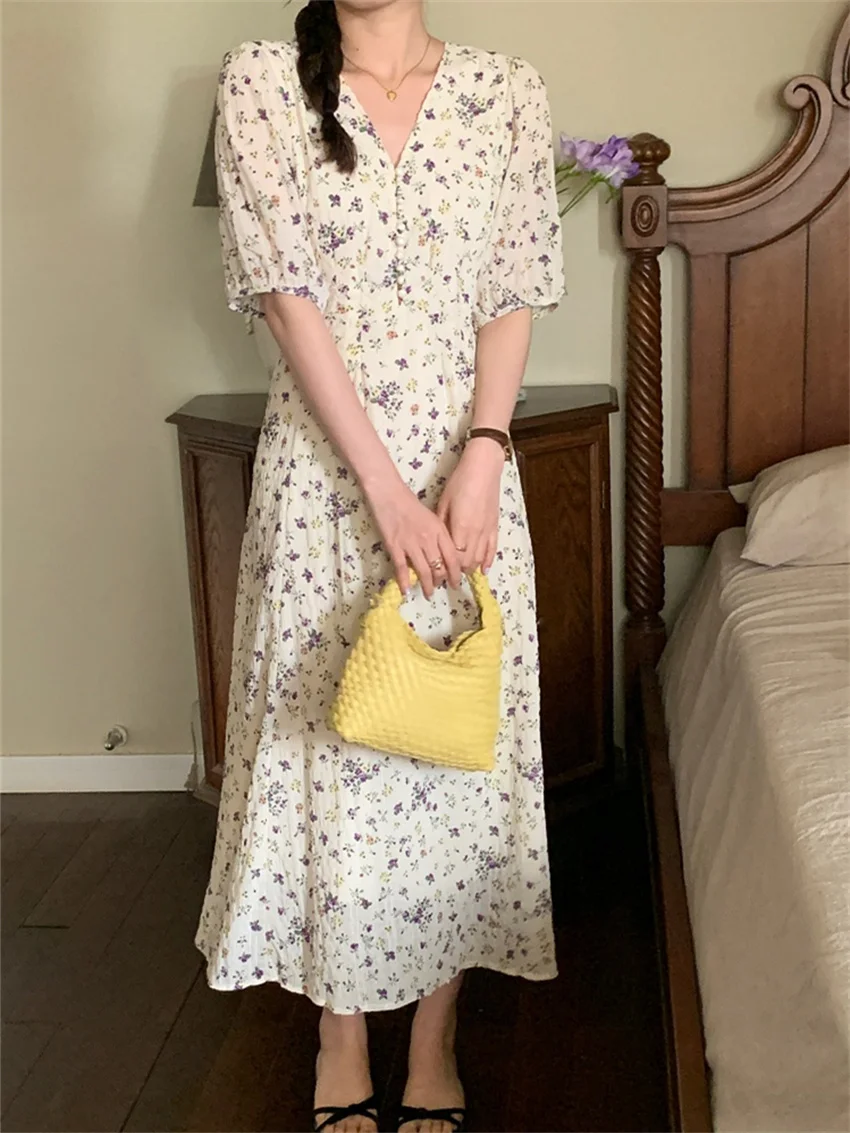 

Женское длинное платье с V-образным вырезом, с цветочным принтом