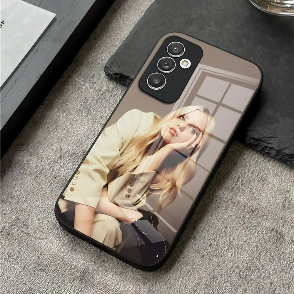 Чехол R-Renee для телефона с изображением певицы и S24 Ultra Samsung S23 Fe S22 S20 S21 Plus Galaxy A54 A34 A24