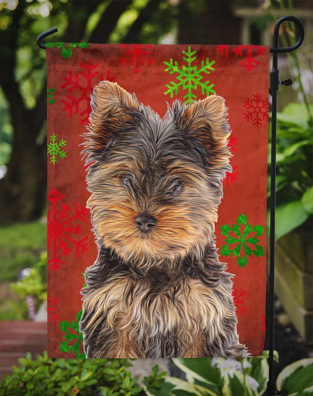 Carolines Treasures KJ1188GF Красные снежинки Праздник Рождество Yorkie Puppy/Yorkshire Terrier Садовый