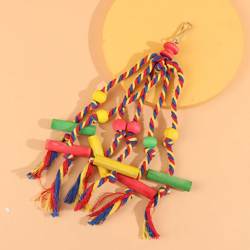 

Разноцветные деревянные игрушки в виде птиц для жевания и релаксации, подходят для мелких и средних попугаев