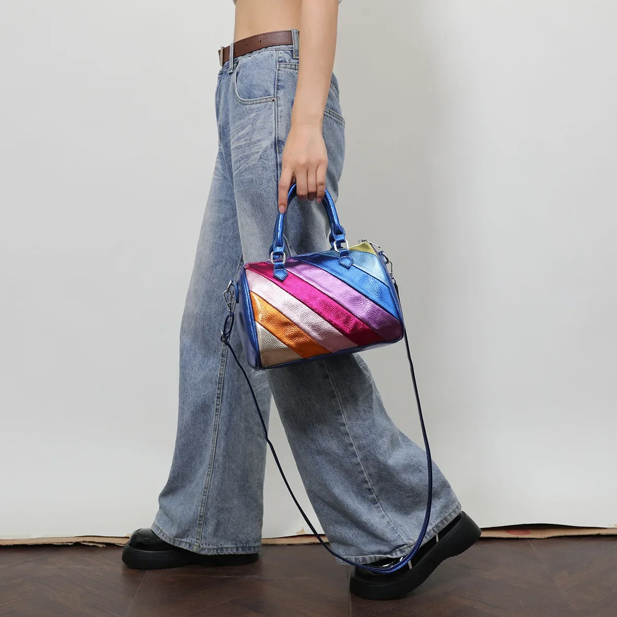 Полосатая сумка-тоут в форме бочонка для женщин сумка через плечо новинка 2025