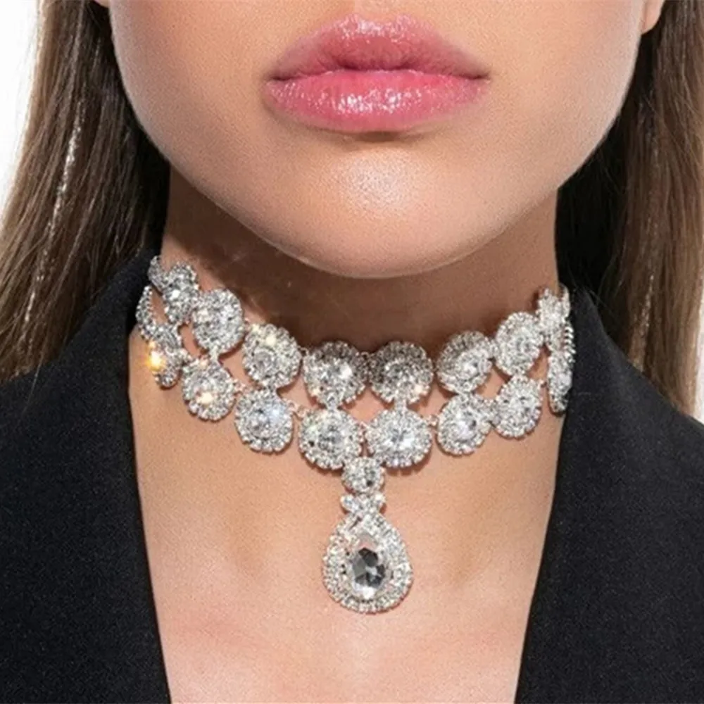 

2022 Luxury Rhinestone Big Water Drop Pendant Flower Choker Necklace Wedding Jewelry for Women Luxury Crystal Charm Collar Choke