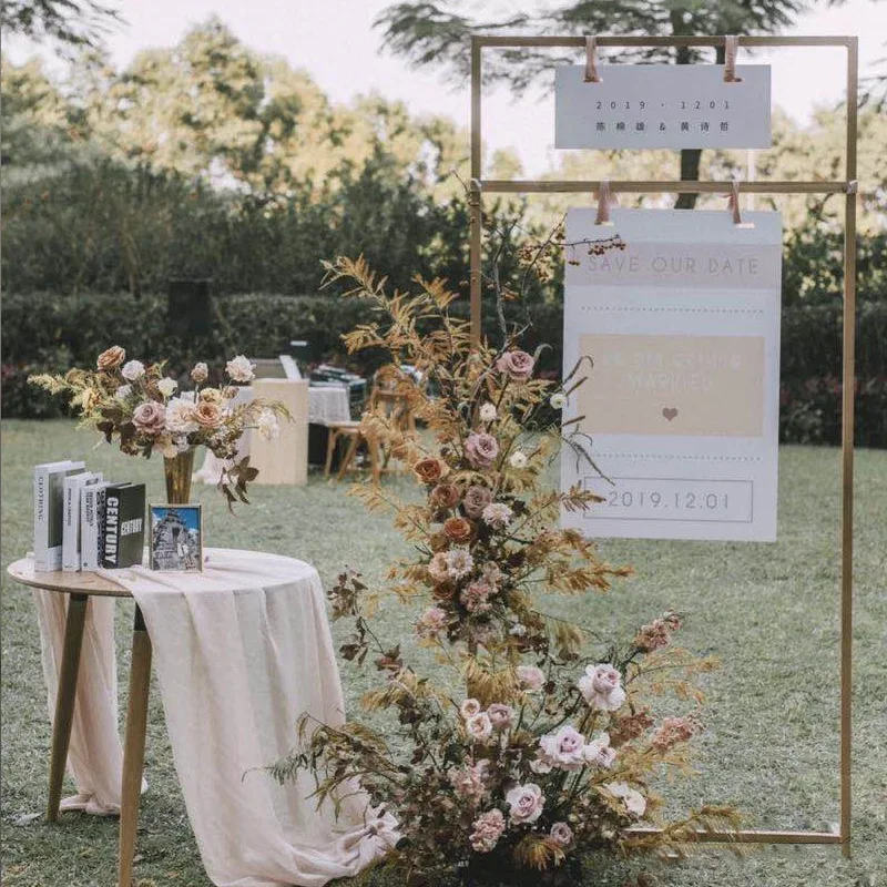 

Golden Irregular Metal Square Balloon Arch Wedding Decoration Graduation Party Decoration Photos Background Decoration