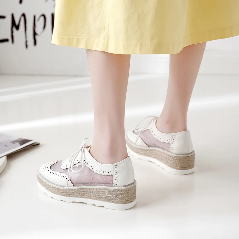 Женские лоферы Обувь с перфорацией типа броги Новинка 2022 года Сезон лето на