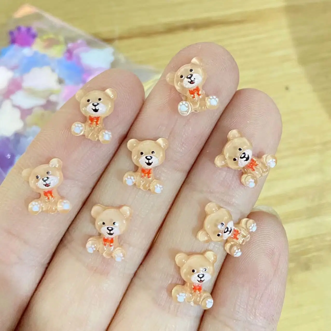 

Мини фигурки медвежонка из канифоли TSXJY 40 шт