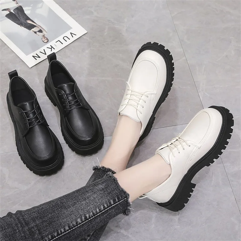 

2022 autumn and winter new small leather shoes women's thick heel net red fashion small retro plus velvet shoes