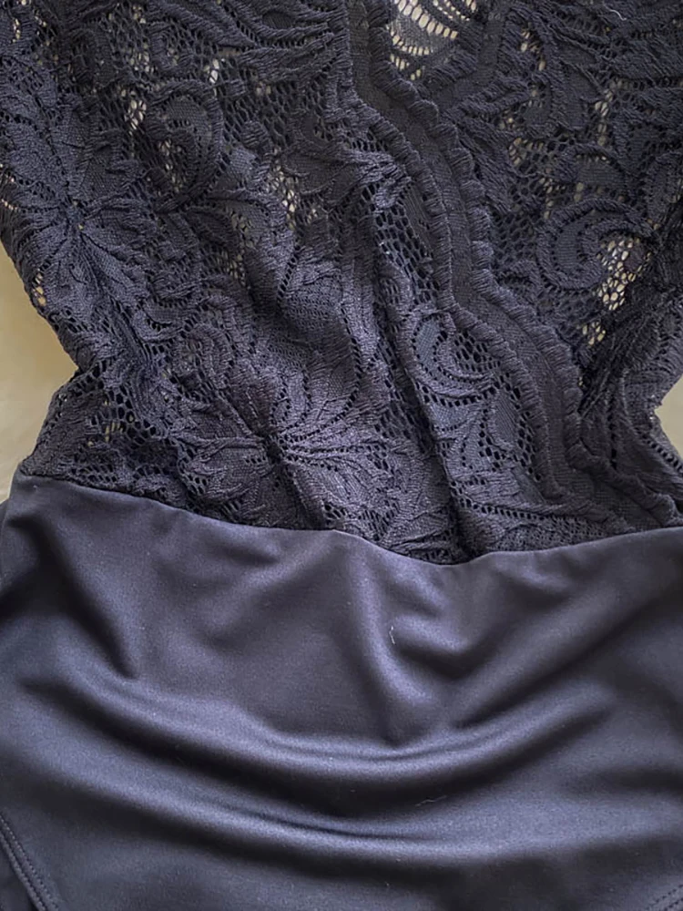 Женское кружевное боди с V-образным вырезом и коротким рукавом - купить по