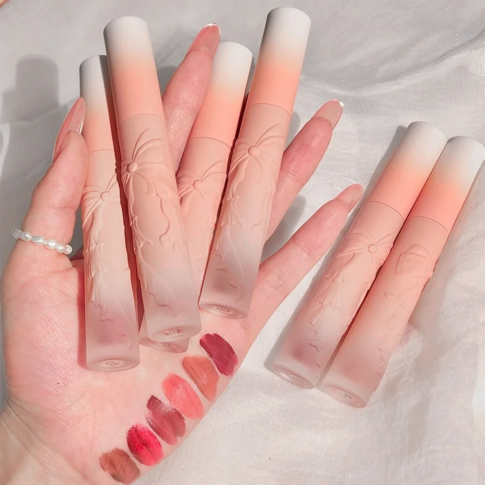 

Cosmetic Lipstick Matte Velvet Moisturizing Nude Lip Gloss Long Lasting Lip Glaze Lightweight Lips Tint Waterproof Lips Makeup