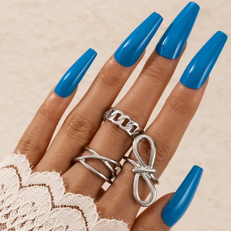 

New 2022 Ring Geometry Twist Eight Bow Cross Ring Three-piece Set