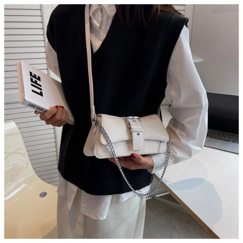 Niche Design Retro New Bag Female Cross Body Bag Chain One Shoulder Armpit Small Square Bag