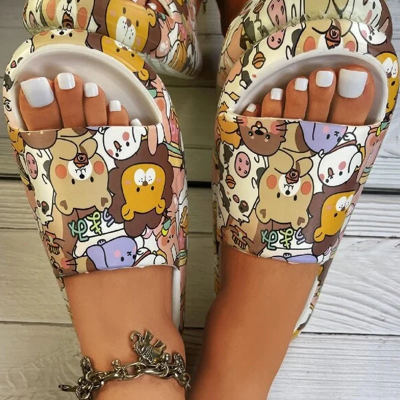 2023 Cute Anime Pattern Women Slides Outdoor Beach Non-slip Woman Slippers Lighte Bathroom Couple Sandals Summer Female Shoes