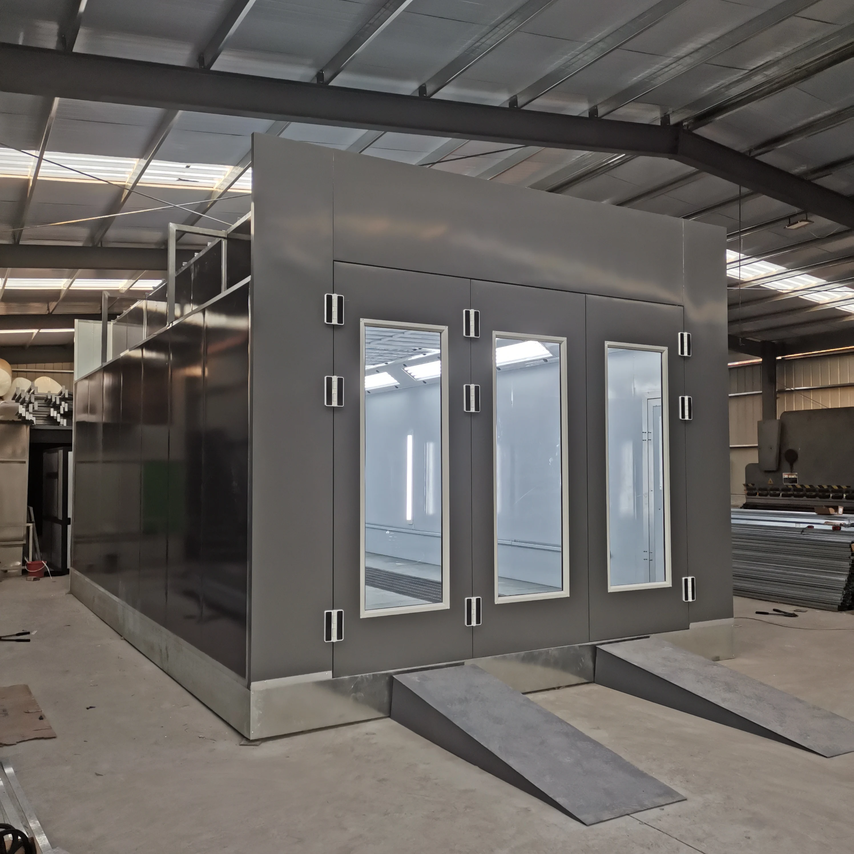 Автомобильная печь для распыления краски с подогревом камера