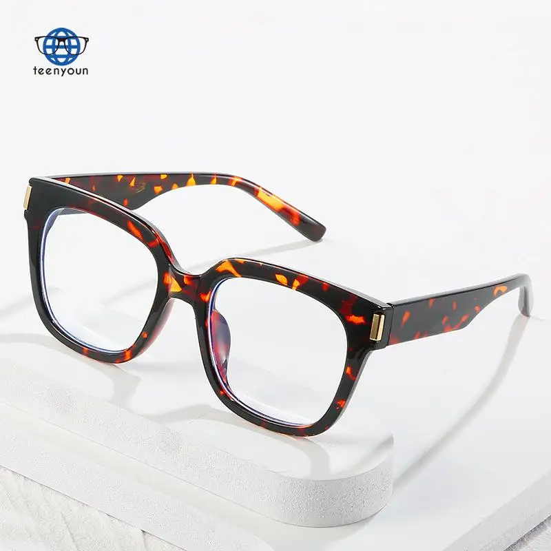 

Teenyoun New Saint Luo's Online Celebrity Versatile Flat Light Men's And Women's Same Luxury Brand Punk Sunglasses Sun Glasses