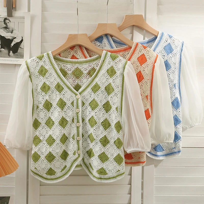 

OUMEA Women Contrast Color Blouse Checkered Sweater Knit Crochet Tops V Neck Buttons Spring Summer Casual Openwork Chic Tops