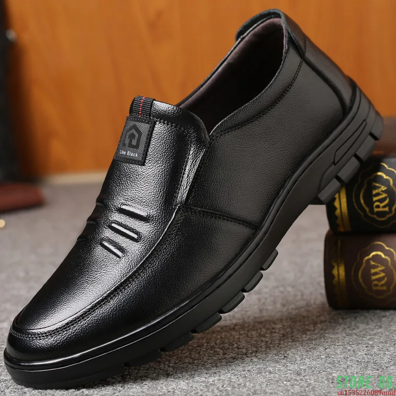 

Brand 2022 Patent Leather Shoes Men Loafers Soft Leather Men Casual Shoes 2022 New Male Footwear Black Brown Slip-on