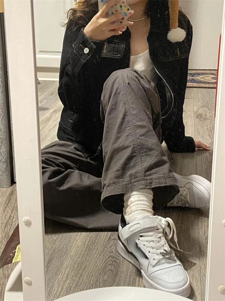 Женская джинсовая куртка на молнии однотонная винтажная в стиле панк с отложным